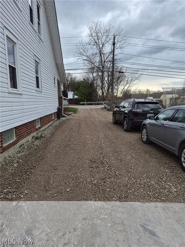 9391-9381 Columbia Road, Olmsted Falls, OH 44138