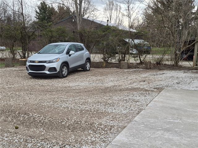 9391-9381 Columbia Road, Olmsted Falls, OH 44138