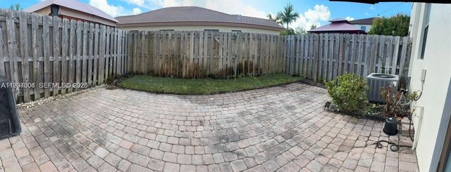 11440 SW 239th Ln, Homestead, FL 33032