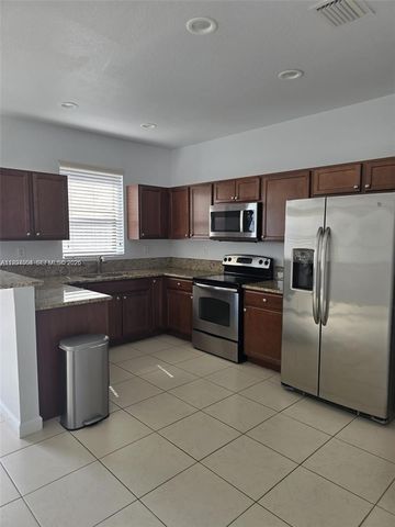 11440 SW 239th Ln, Homestead, FL 33032