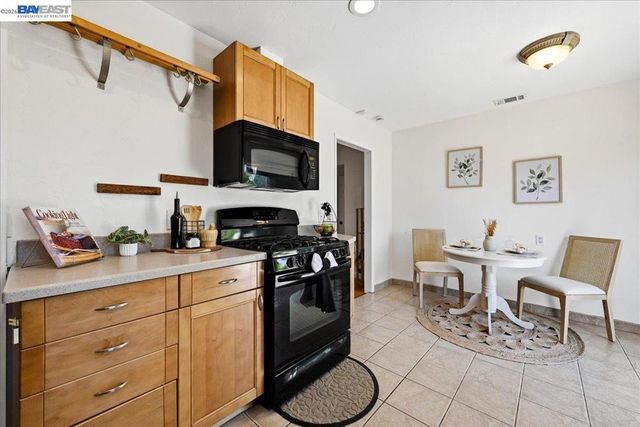 4231 Somerset Ave, Castro Valley, CA 94546
