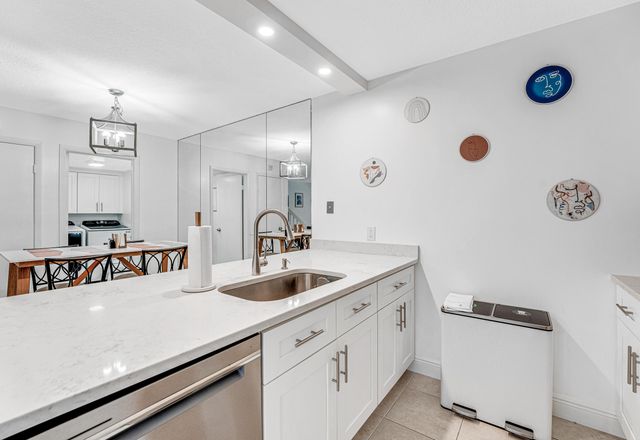 2439 24th Way 2439, West Palm Beach, FL 33407