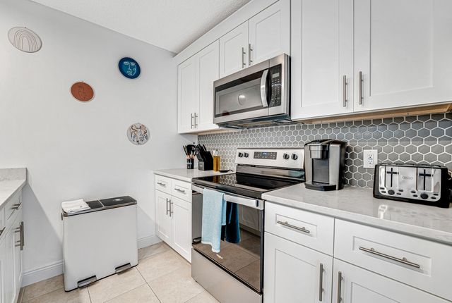 2439 24th Way 2439, West Palm Beach, FL 33407