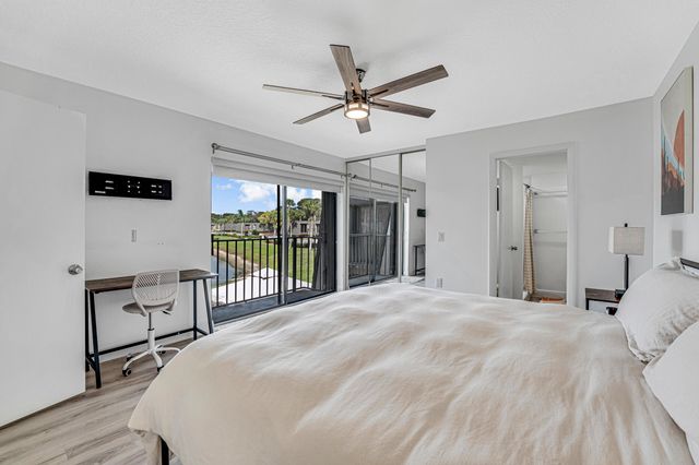 2439 24th Way 2439, West Palm Beach, FL 33407
