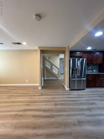 9800 Great Bend Drive, Las Vegas, NV 89117