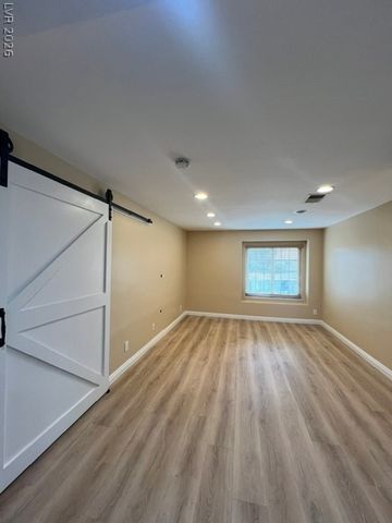 9800 Great Bend Drive, Las Vegas, NV 89117