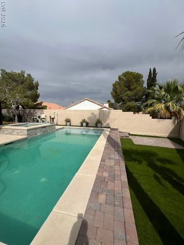 9800 Great Bend Drive, Las Vegas, NV 89117