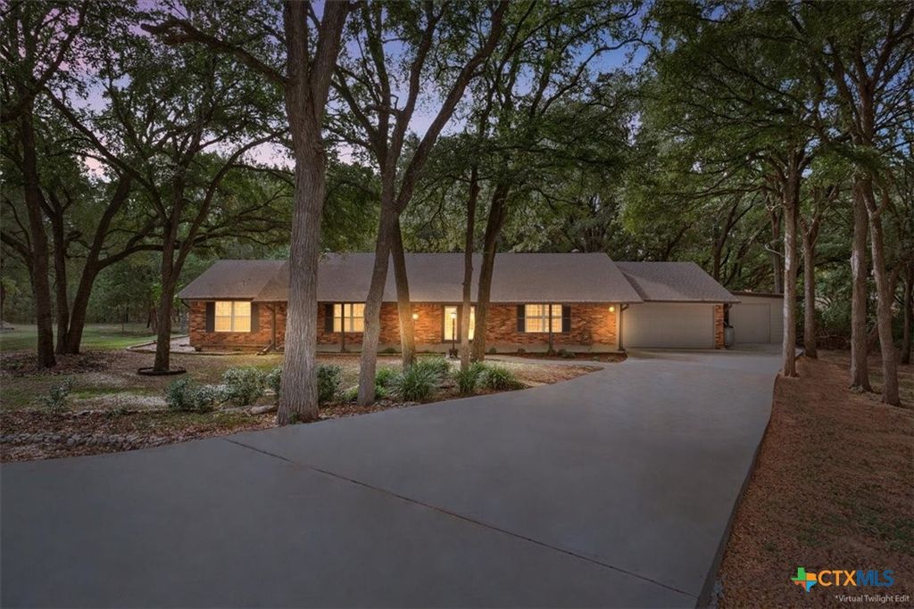 3525 Centennial Drive, Belton, TX 76513