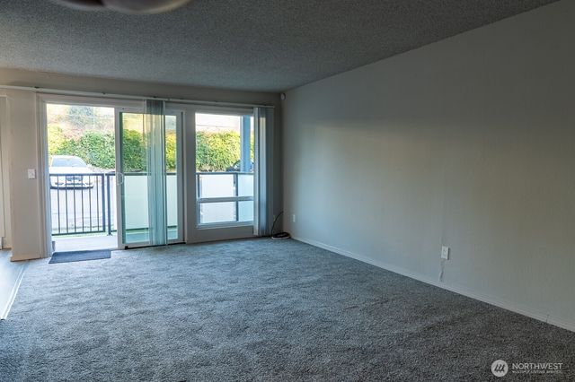 15138 65th Avenue S #107, Tukwila, WA 98188