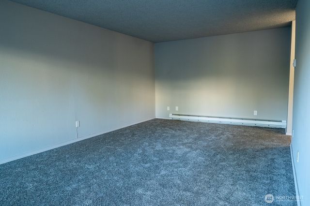 15138 65th Avenue S #107, Tukwila, WA 98188