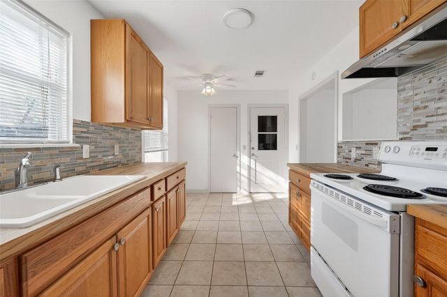 2007 Antoine Drive, Houston, TX 77055