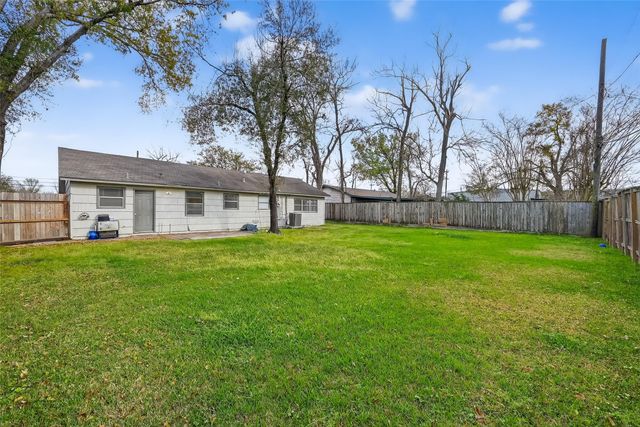 2007 Antoine Drive, Houston, TX 77055