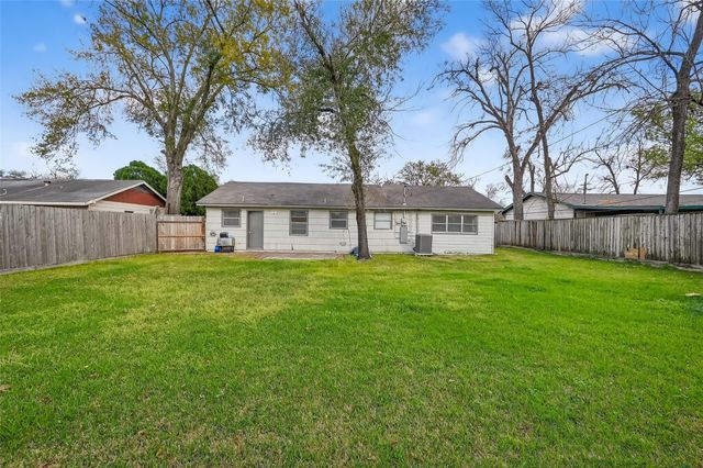 2007 Antoine Drive, Houston, TX 77055