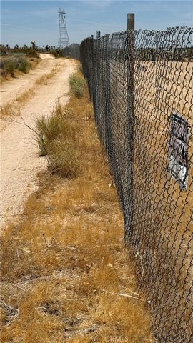 27824 27826 Clark Road, Apple Valley, CA 92308
