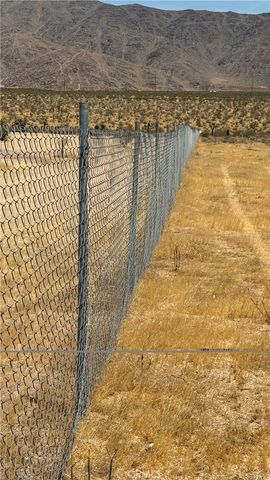 27824 27826 Clark Road, Apple Valley, CA 92308