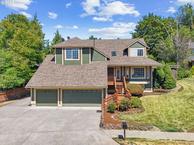 704 Se GREENWAY Dr, Gresham, OR 97080