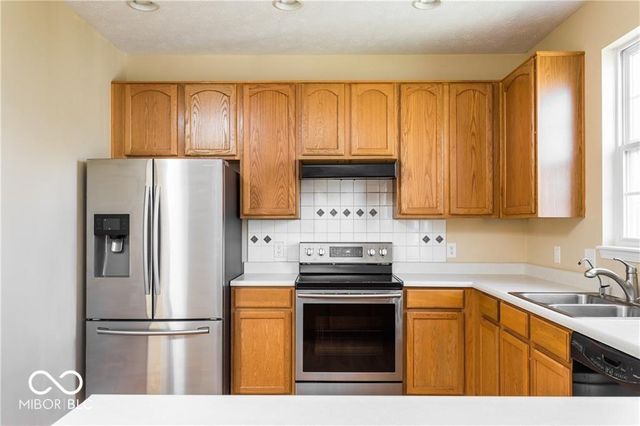 13800 Stanford Drive, Carmel, IN 46074