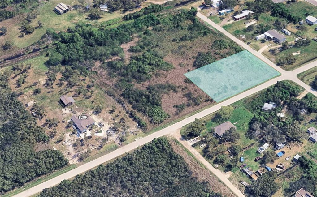 000 Lamont St, Aransas Pass, TX 78336 — exterior