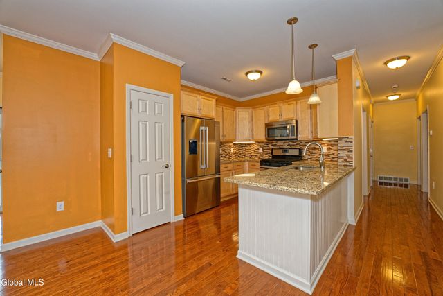 36 Stacey Court, Colonie, NY 12047