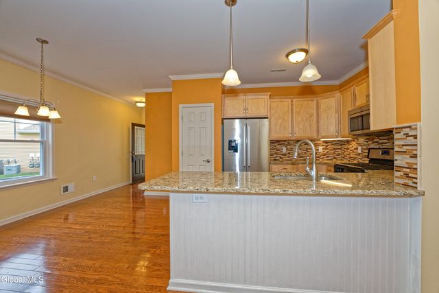 36 Stacey Court, Colonie, NY 12047