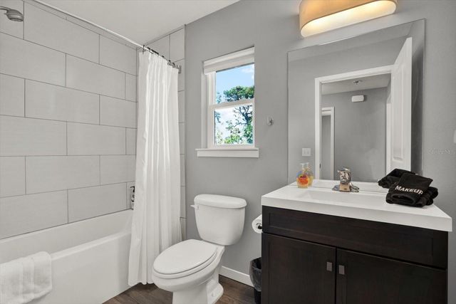 2011 OUTER DRIVE, Sarasota, FL 34231