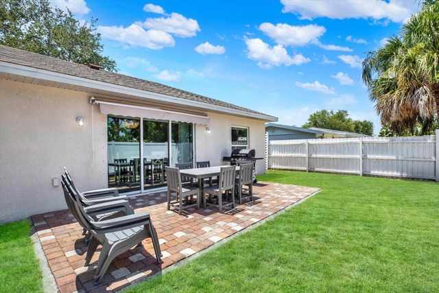 2011 OUTER DRIVE, Sarasota, FL 34231