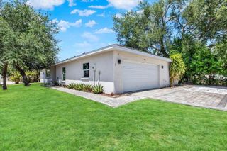 2011 OUTER DRIVE, Sarasota, FL 34231