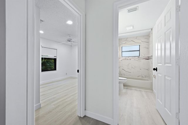 7380 155TH Place N, Palm Beach Gardens, FL 33418