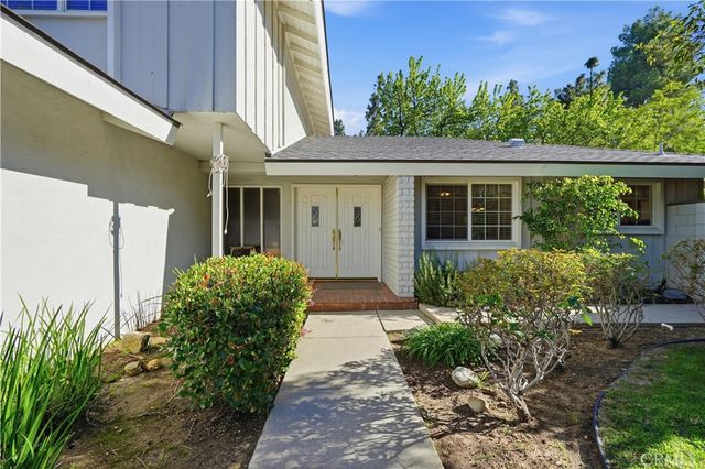 10808 Des Moines, Porter Ranch, CA 91326