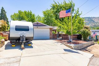 21104 Hillcrest Court, Tehachapi, CA 93561