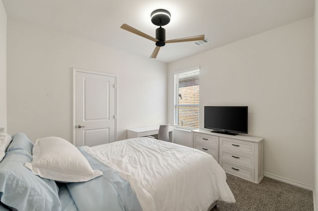 2818 N.Moccasin Lane, Aubrey, TX 76227
