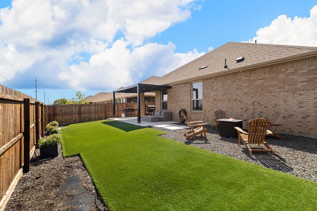 2818 N.Moccasin Lane, Aubrey, TX 76227