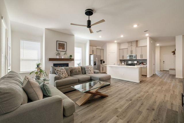 2818 N.Moccasin Lane, Aubrey, TX 76227