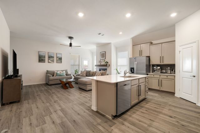 2818 N.Moccasin Lane, Aubrey, TX 76227