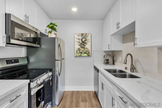 8644 Via Mallorca F, La Jolla, CA 92037