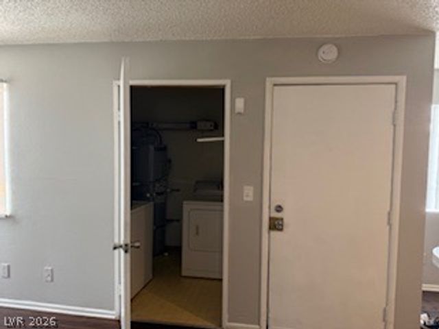 1872 Cosmic Drive, Las Vegas, NV 89115