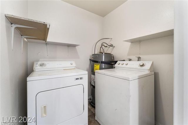 1872 Cosmic Drive, Las Vegas, NV 89115