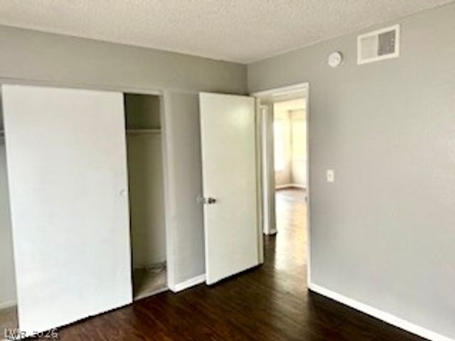 1872 Cosmic Drive, Las Vegas, NV 89115