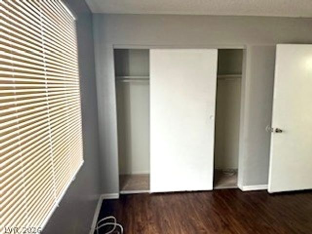 1872 Cosmic Drive, Las Vegas, NV 89115