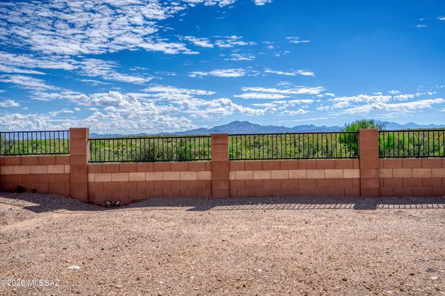 12152 E Morris Carson Drive, Vail, AZ 85641