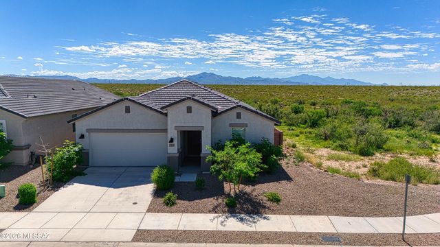 12152 E Morris Carson Drive, Vail, AZ 85641