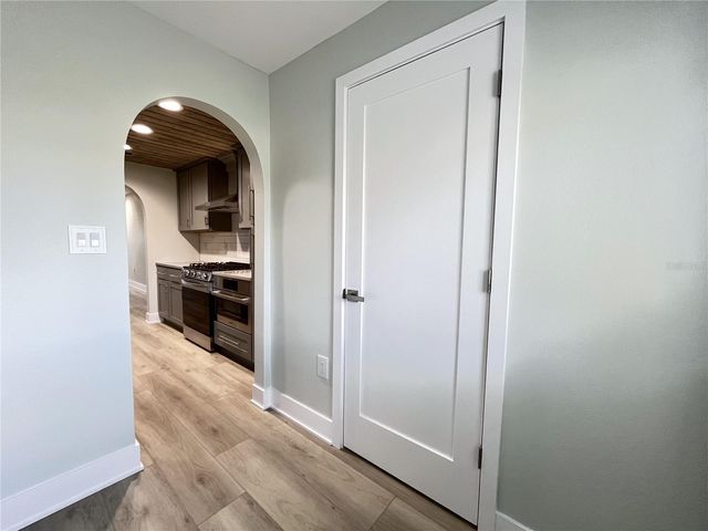 5750 80TH STREET N A106, St Petersburg, FL 33709