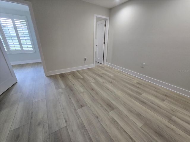 5750 80TH STREET N A106, St Petersburg, FL 33709