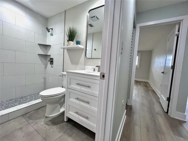 5750 80TH STREET N A106, St Petersburg, FL 33709