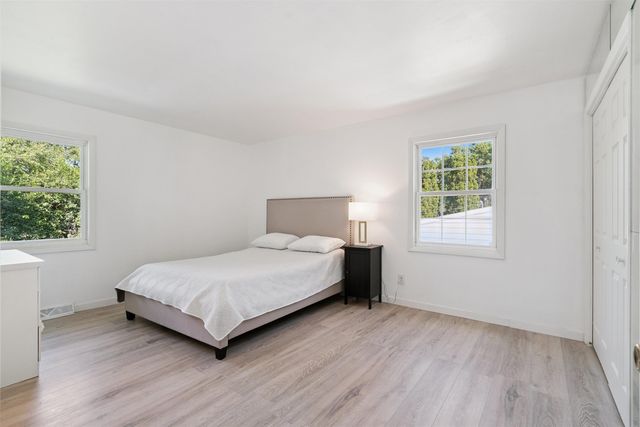 1132 W Ridgeway Avenue, Waterloo, IA 50701