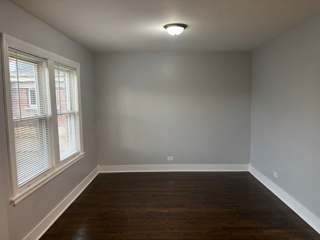 9415 S EMERALD Avenue, Chicago, IL 60620