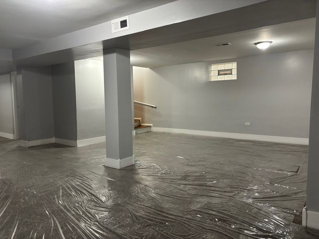 9415 S EMERALD Avenue, Chicago, IL 60620