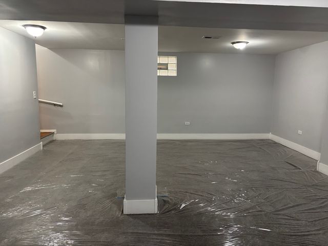 9415 S EMERALD Avenue, Chicago, IL 60620