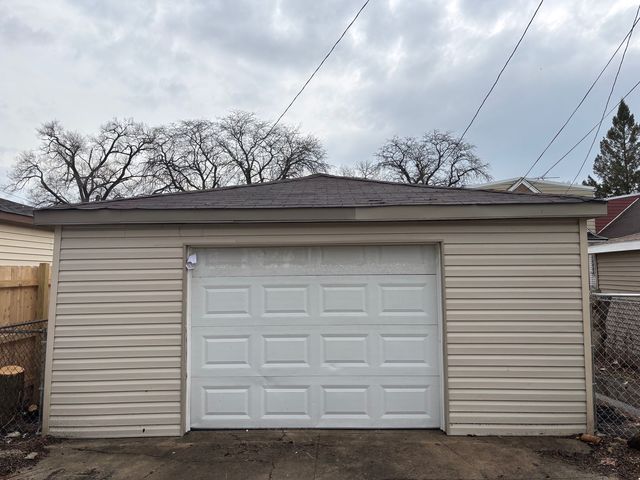 9415 S EMERALD Avenue, Chicago, IL 60620