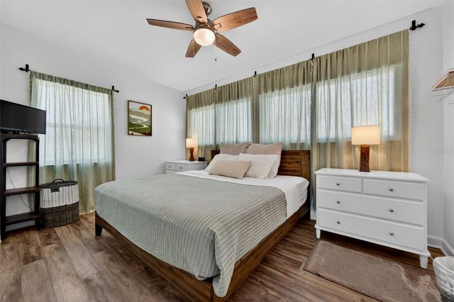 6318 21ST AVENUE N, St Petersburg, FL 33710